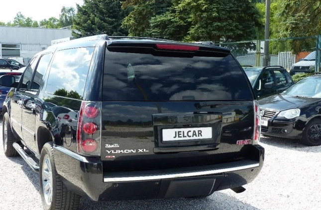 GMC Yukon cena 69900 przebieg: 317000, rok produkcji 2011 z Góra małe 154